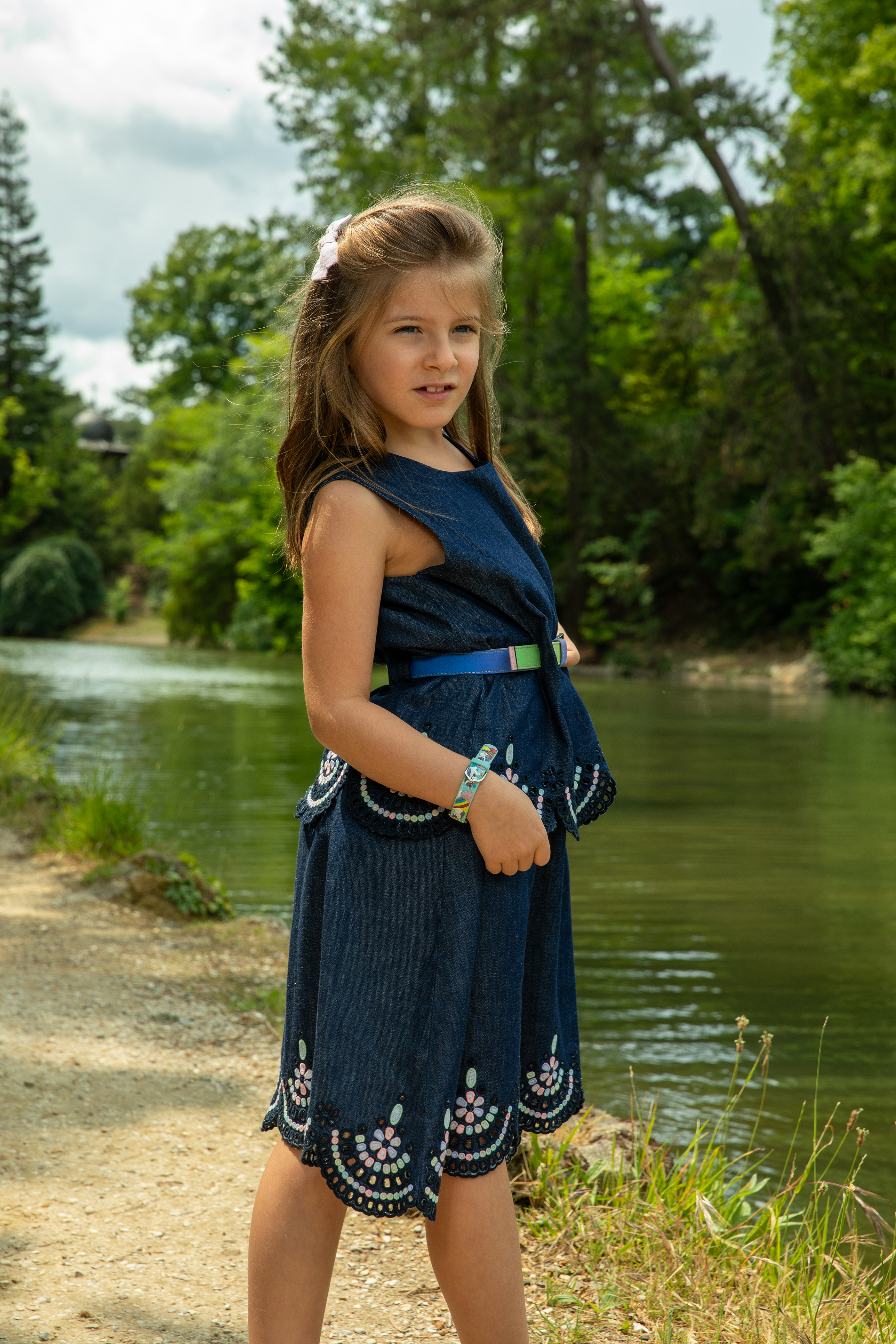 فستان جينز بناتي "يمر طيفك في خيالي"