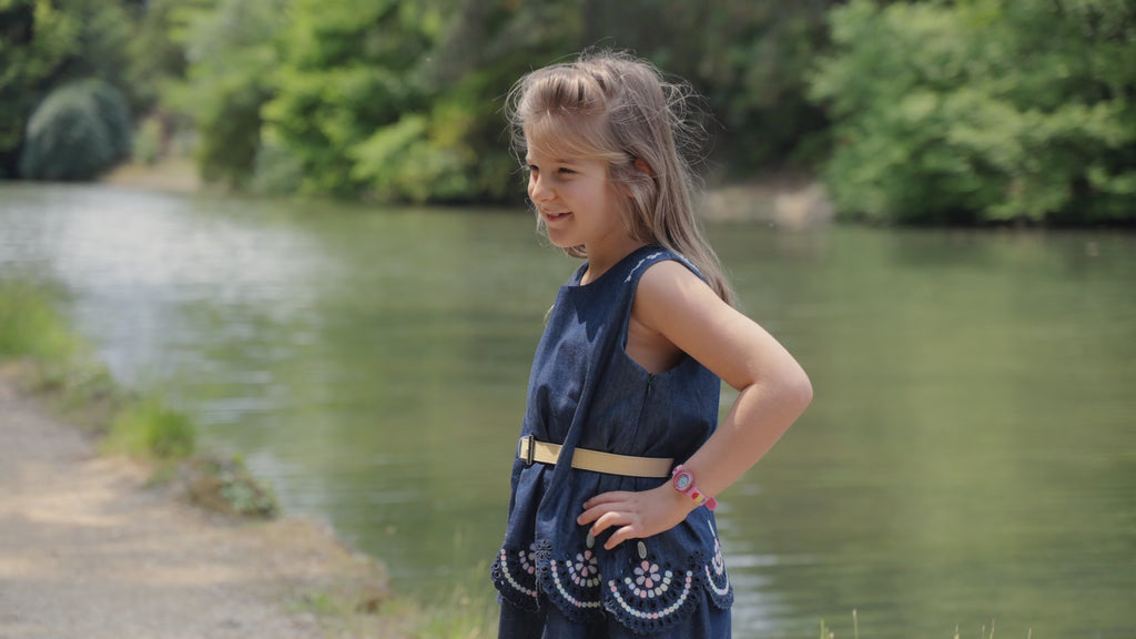 فستان جينز بناتي "يمر طيفك في خيالي"